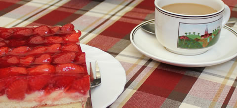 Kaffee und Kuchen im Hofcafé auf dem  Bauernhof Kitz in Friedrichsdorf